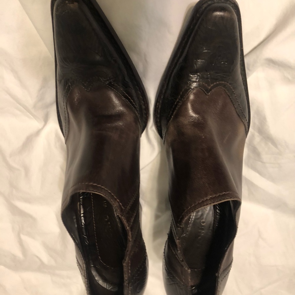 Antonio Melani Booties Sz 7.5